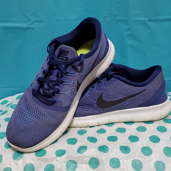 Running shoes - Picture 2 of 10